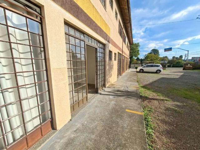 Ponto Comercial aluguel em Boqueirão, Curitiba