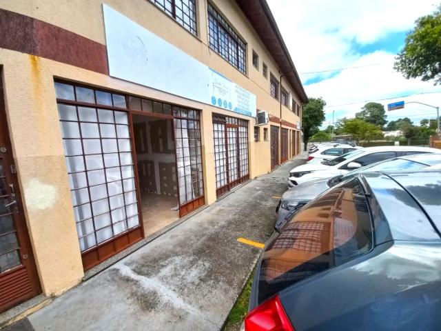 Ponto Comercial aluguel em Boqueirão, Curitiba