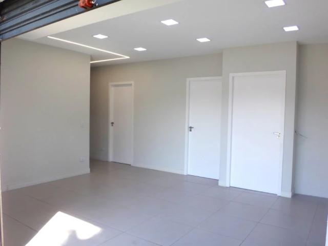 Ponto Comercial aluguel em Hauer, Curitiba