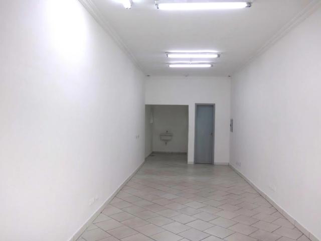 Ponto Comercial aluguel em Novo Mundo, Curitiba