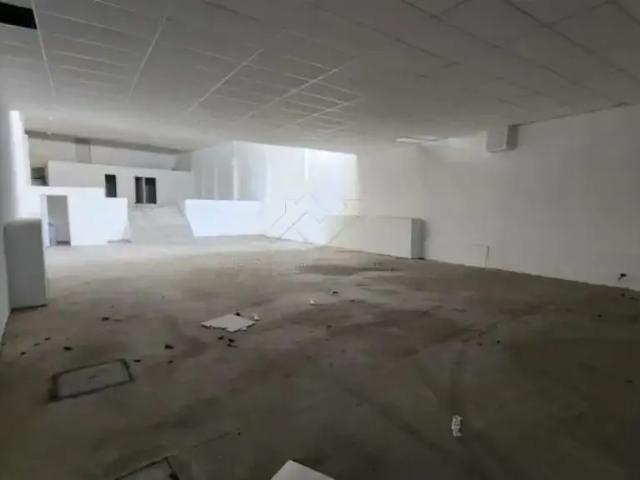 Ponto Comercial aluguel em Região Imediata de São Paulo, Região Metropolitana de São Paulo