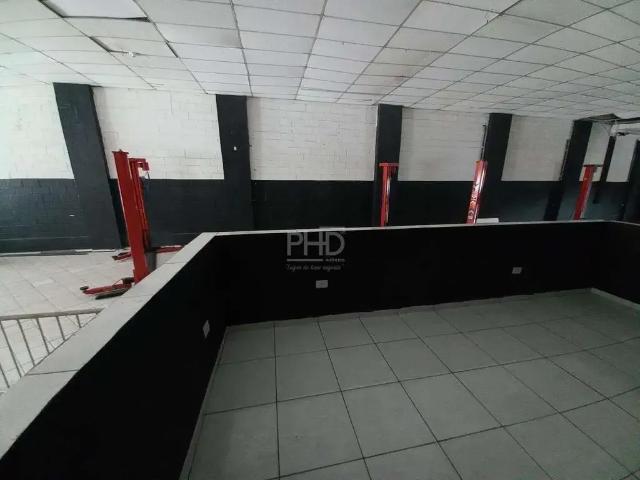 Ponto Comercial aluguel em Região Imediata de São Paulo, Região Metropolitana de São Paulo