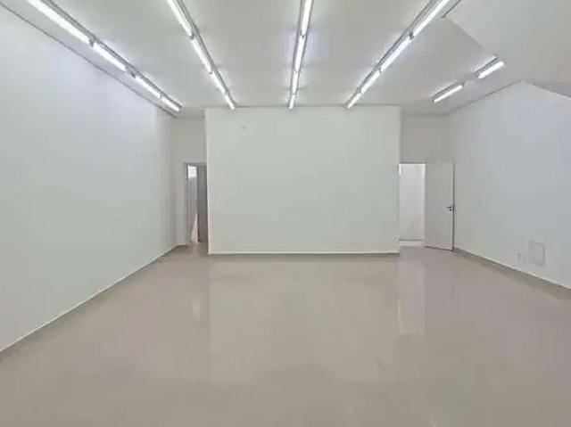 Ponto Comercial aluguel em Região Imediata de São Paulo, Região Metropolitana de São Paulo