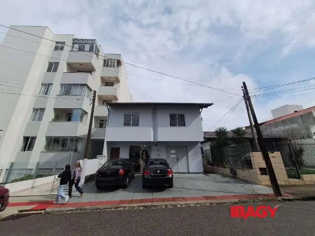 Ponto Comercial aluguel em Balneário, Florianópolis