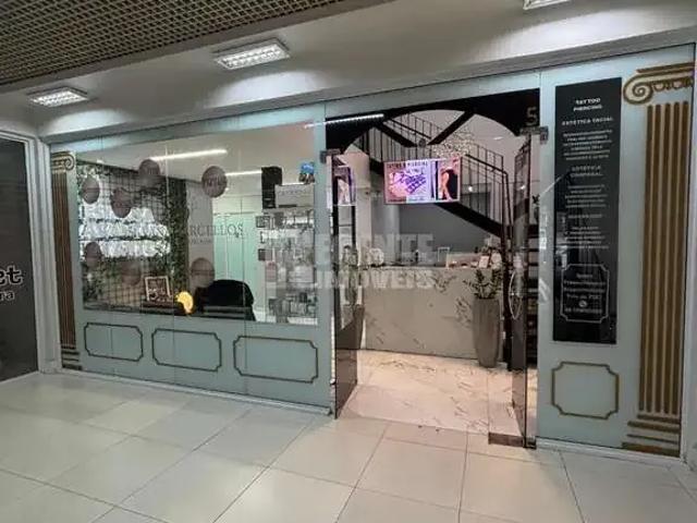 Ponto Comercial aluguel em Trindade, Florianópolis