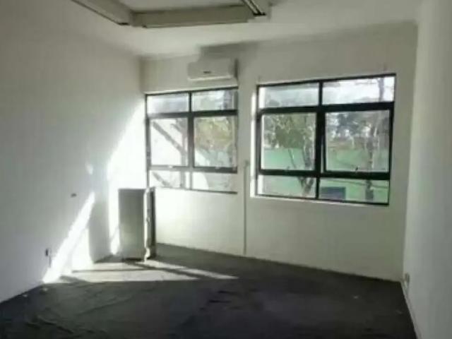 Ponto Comercial aluguel em Região Imediata de São Paulo, Região Metropolitana de São Paulo