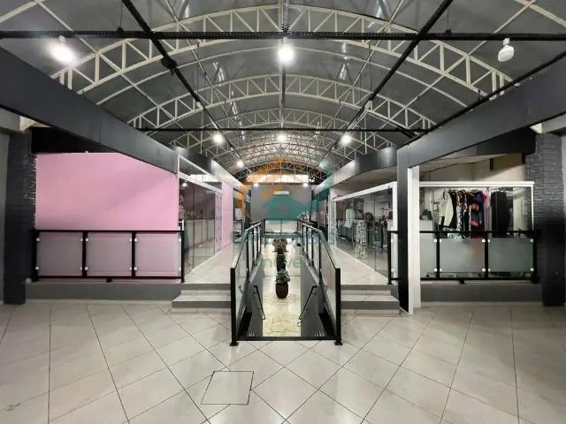 Ponto Comercial aluguel em Região Imediata de São Paulo, Região Metropolitana de São Paulo