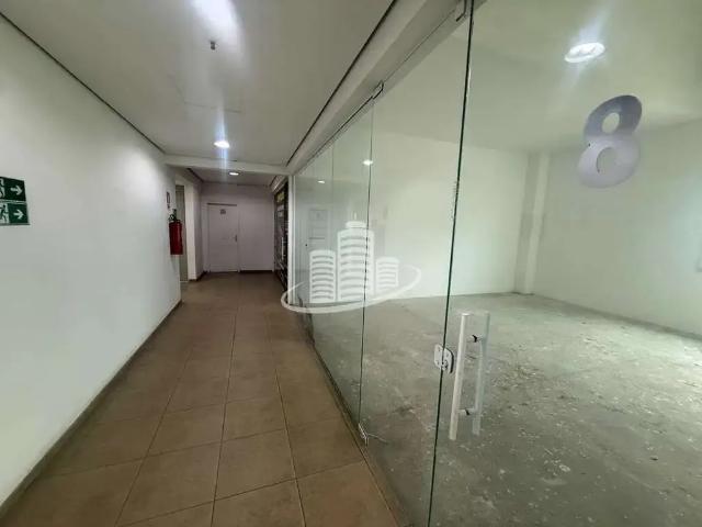 Ponto Comercial aluguel em Região Imediata de São Paulo, Região Metropolitana de São Paulo