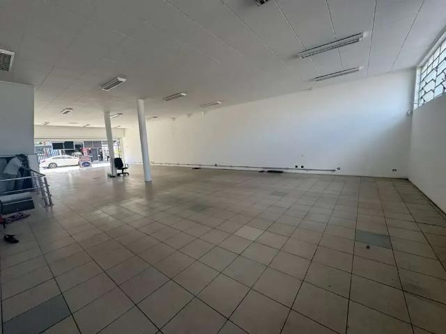 Ponto Comercial aluguel em Região Imediata de São Paulo, Região Metropolitana de São Paulo