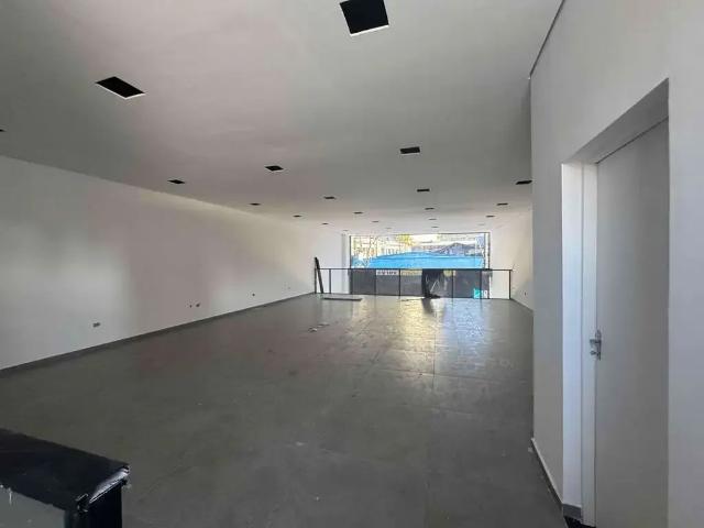 Ponto Comercial aluguel em Região Imediata de São Paulo, Região Metropolitana de São Paulo