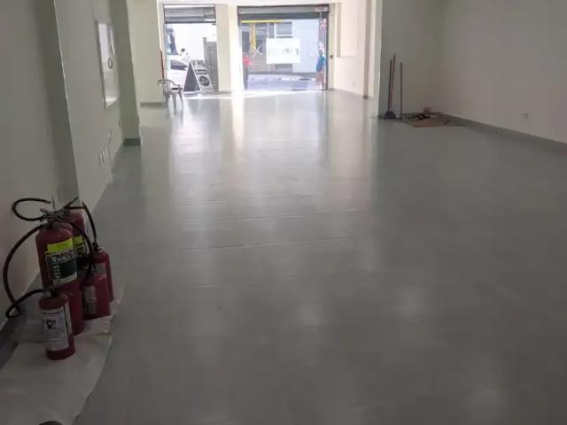 Ponto Comercial aluguel em Região Imediata de São Paulo, Região Metropolitana de São Paulo