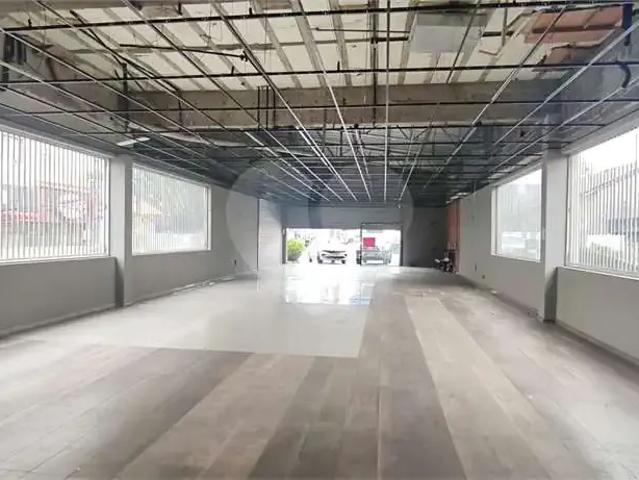 Ponto Comercial aluguel em Região Imediata de São Paulo, Região Metropolitana de São Paulo