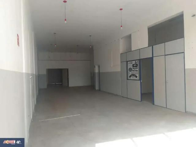 Ponto Comercial aluguel em Região Imediata de São Paulo, Região Metropolitana de São Paulo