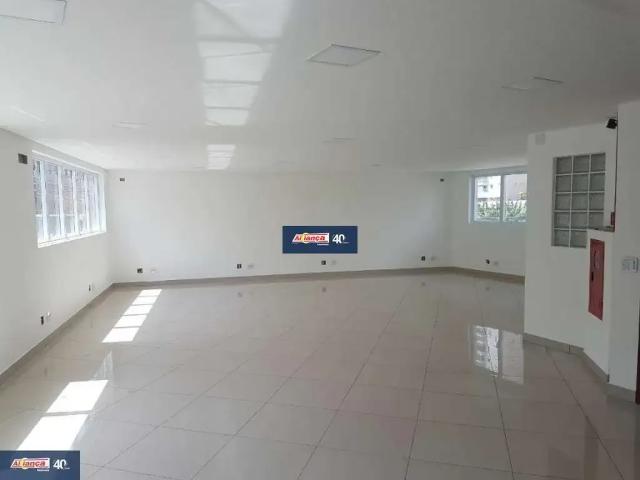 Ponto Comercial aluguel em Região Imediata de São Paulo, Região Metropolitana de São Paulo