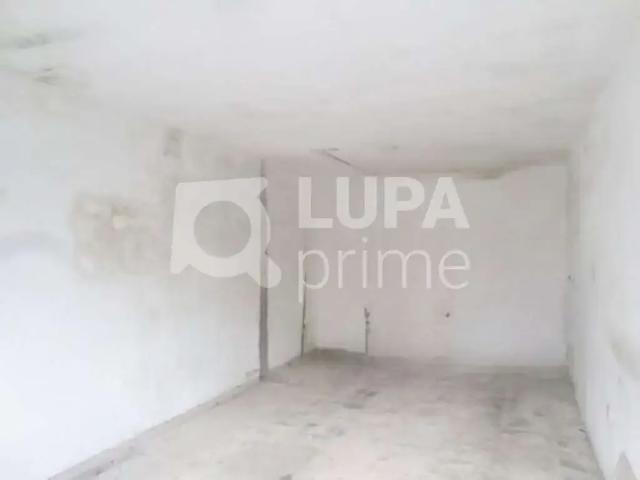 Ponto Comercial aluguel em Região Imediata de São Paulo, Região Metropolitana de São Paulo