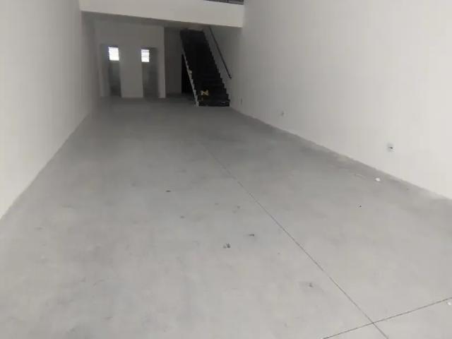 Ponto Comercial aluguel em Região Imediata de São Paulo, Região Metropolitana de São Paulo