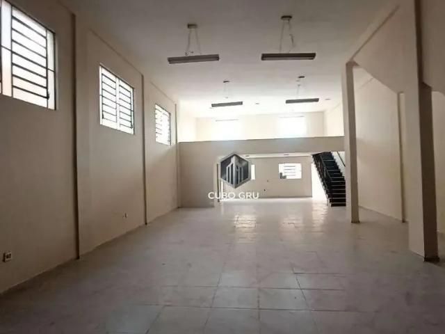 Ponto Comercial aluguel em Região Imediata de São Paulo, Região Metropolitana de São Paulo