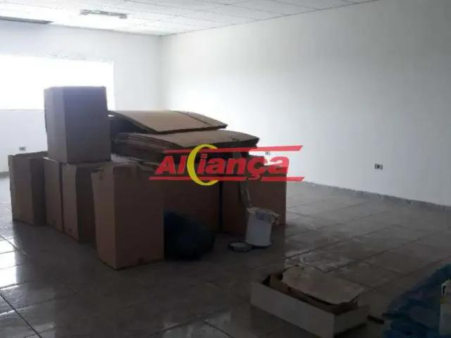 Ponto Comercial aluguel em Região Imediata de São Paulo, Região Metropolitana de São Paulo