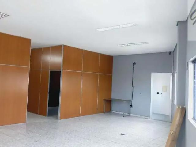 Ponto Comercial aluguel em Região Imediata de São Paulo, Região Metropolitana de São Paulo