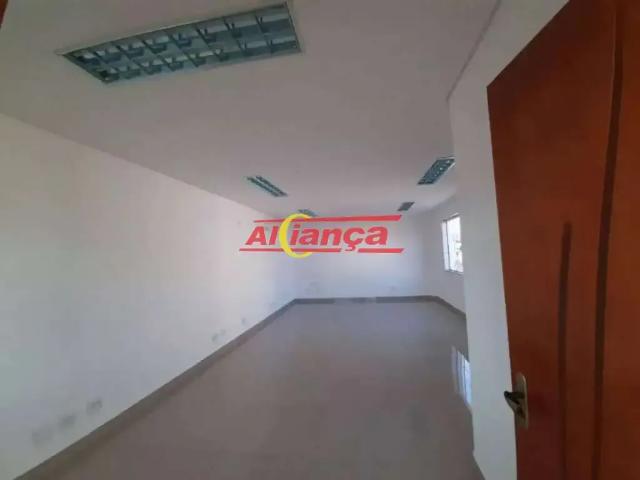 Ponto Comercial aluguel em Região Imediata de São Paulo, Região Metropolitana de São Paulo