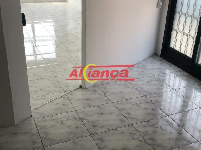 Ponto Comercial aluguel em Região Imediata de São Paulo, Região Metropolitana de São Paulo