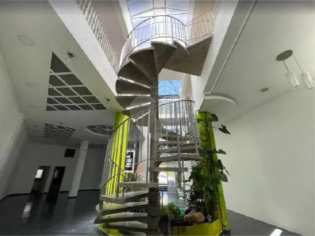 Ponto Comercial aluguel em Região Imediata de São Paulo, Região Metropolitana de São Paulo