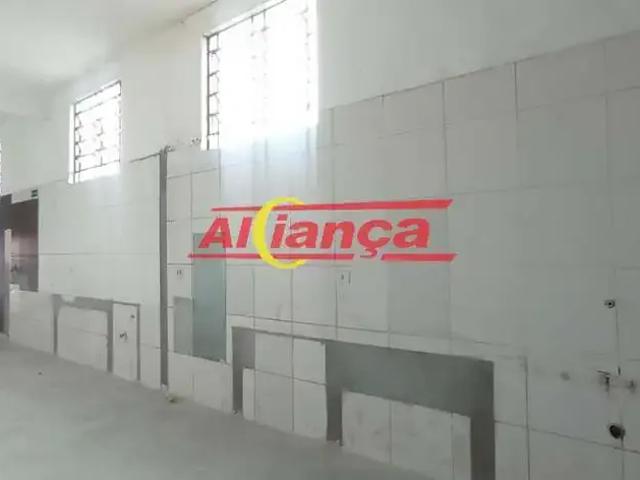 Ponto Comercial aluguel em Região Imediata de São Paulo, Região Metropolitana de São Paulo
