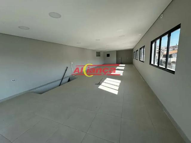 Ponto Comercial aluguel em Região Imediata de São Paulo, Região Metropolitana de São Paulo