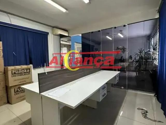 Ponto Comercial aluguel em Região Imediata de São Paulo, Região Metropolitana de São Paulo
