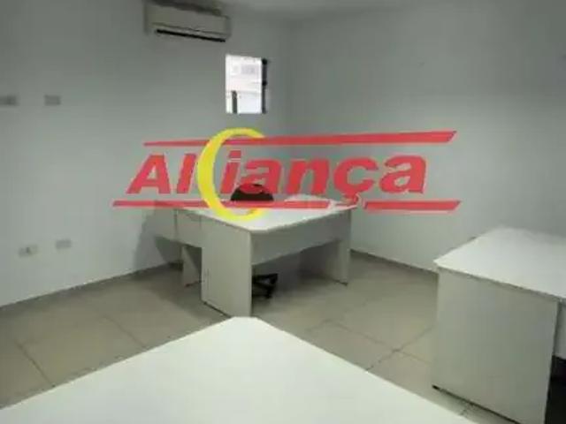 Ponto Comercial aluguel em Região Imediata de São Paulo, Região Metropolitana de São Paulo