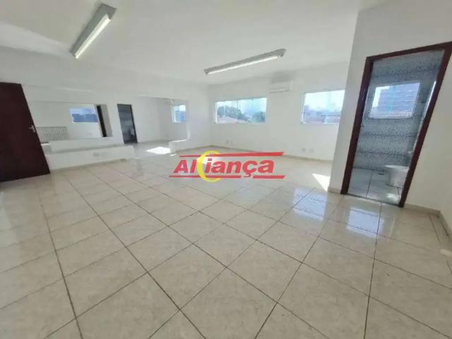 Ponto Comercial aluguel em Região Imediata de São Paulo, Região Metropolitana de São Paulo