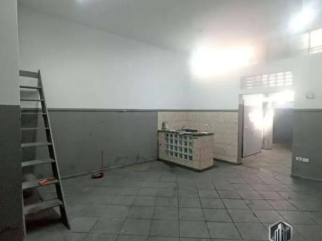 Ponto Comercial aluguel em Região Imediata de São Paulo, Região Metropolitana de São Paulo