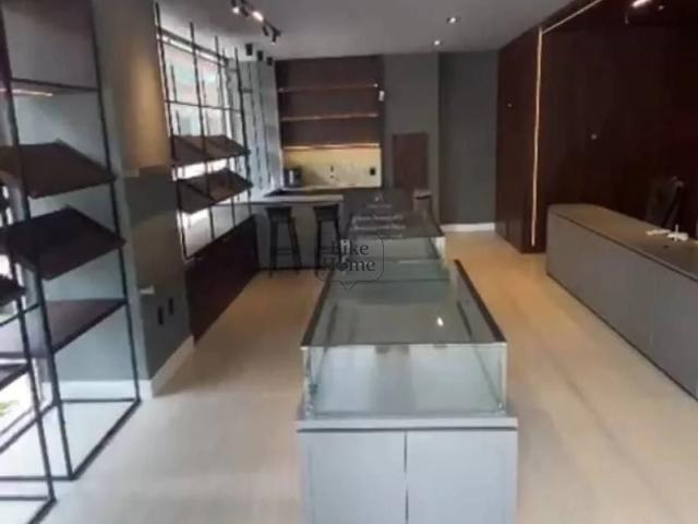 Ponto Comercial aluguel em Meia Praia, Itapema
