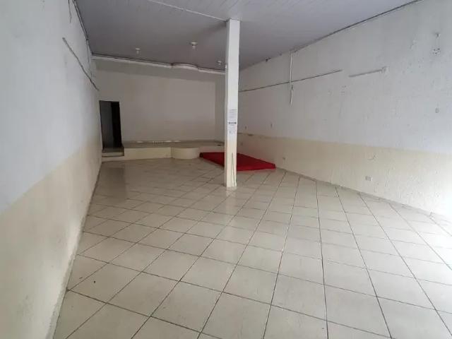 Ponto Comercial aluguel em Região Imediata de São Paulo, Região Metropolitana de São Paulo