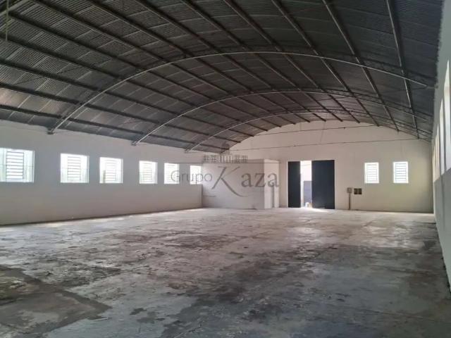 Ponto Comercial aluguel em Região Imediata de São José dos Campos, Região Metropolitana do Vale do Paraíba e Litoral Norte