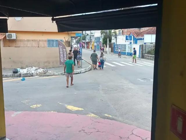 Ponto Comercial aluguel em Região Geográfica Imediata de Macaé-Rio das Ostras, Macaé