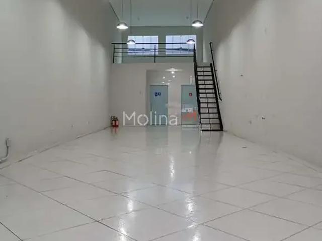 Ponto Comercial aluguel em Região Imediata de São Paulo, Região Metropolitana de São Paulo