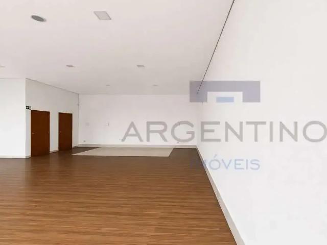 Ponto Comercial aluguel em Região Imediata de São Paulo, Região Metropolitana de São Paulo