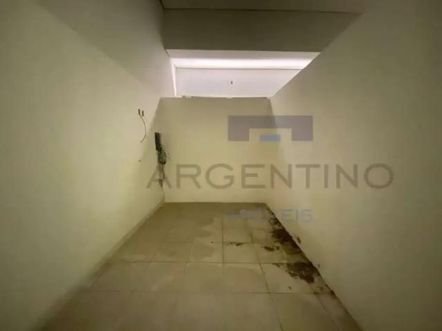 Ponto Comercial aluguel em Região Imediata de São Paulo, Região Metropolitana de São Paulo