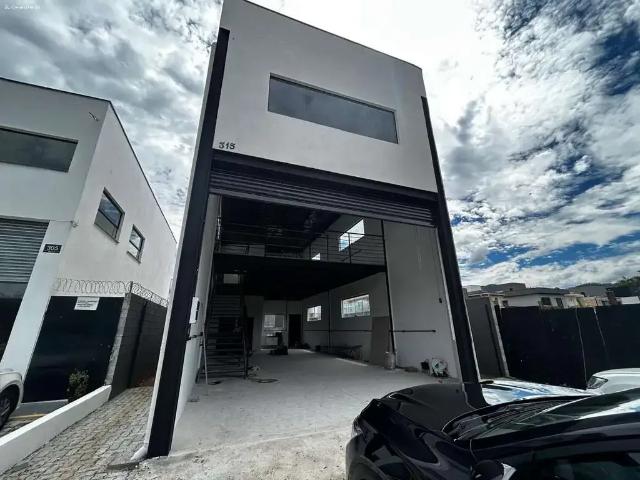Ponto Comercial aluguel em Região Imediata de São Paulo, Região Metropolitana de São Paulo