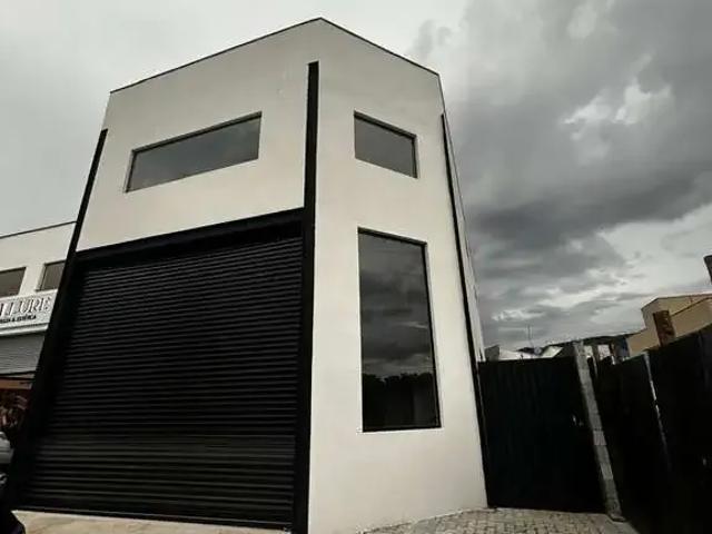 Ponto Comercial aluguel em Região Imediata de São Paulo, Região Metropolitana de São Paulo