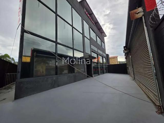 Ponto Comercial aluguel em Região Imediata de São Paulo, Região Metropolitana de São Paulo
