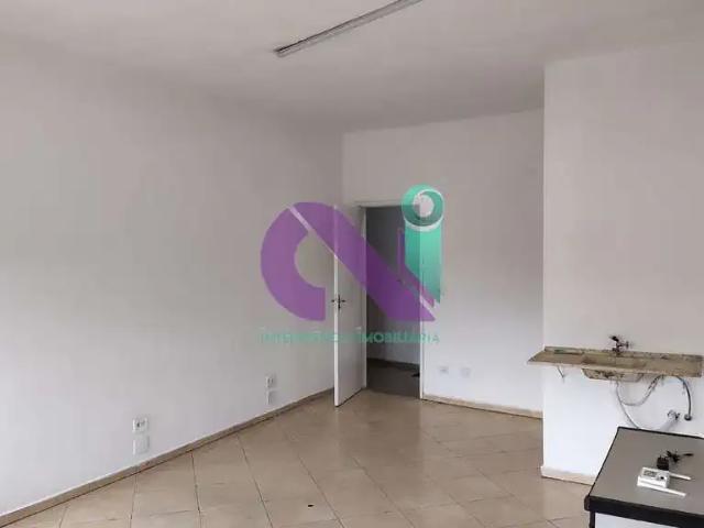 Ponto Comercial aluguel em Região Imediata de São Paulo, Região Metropolitana de São Paulo