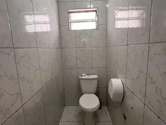 Ponto Comercial aluguel em Região Imediata de São Paulo, Região Metropolitana de São Paulo