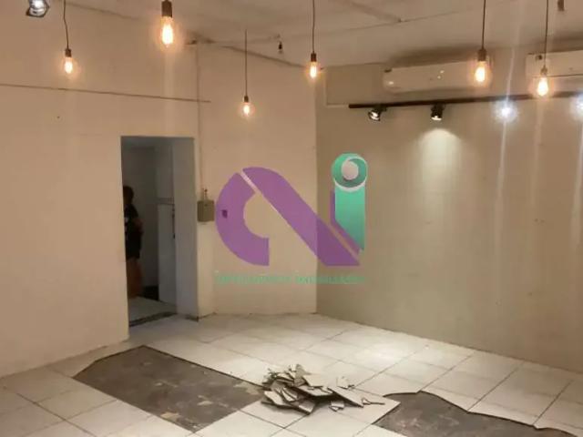 Ponto Comercial aluguel em Região Imediata de São Paulo, Região Metropolitana de São Paulo