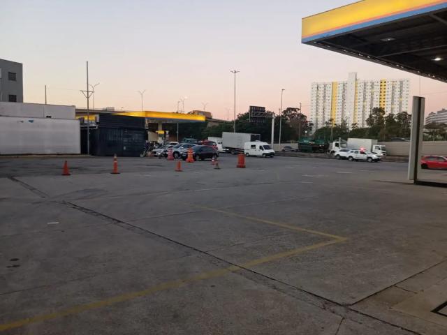 Ponto Comercial aluguel em Região Imediata de São Paulo, Região Metropolitana de São Paulo