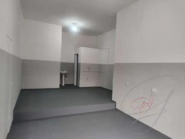 Ponto Comercial aluguel em Região Imediata de São Paulo, Região Metropolitana de São Paulo