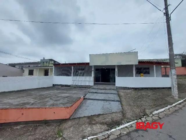 Ponto Comercial aluguel em Região Geográfica Imediata de Florianópolis, Palhoça