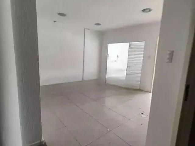 Ponto Comercial aluguel em Medianeira, Porto Alegre