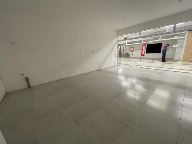 Ponto Comercial aluguel em Mário Quintana, Porto Alegre